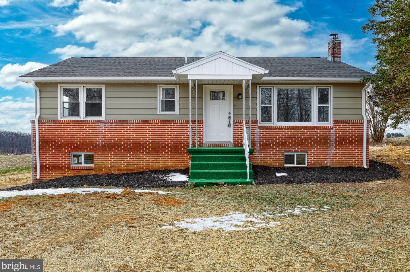2030 Delta Rd, Cross Roads, PA 17322