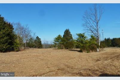 Comforter Lane - Photo 1