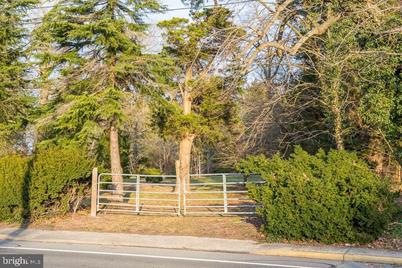 225 S Bedford Street - Photo 1