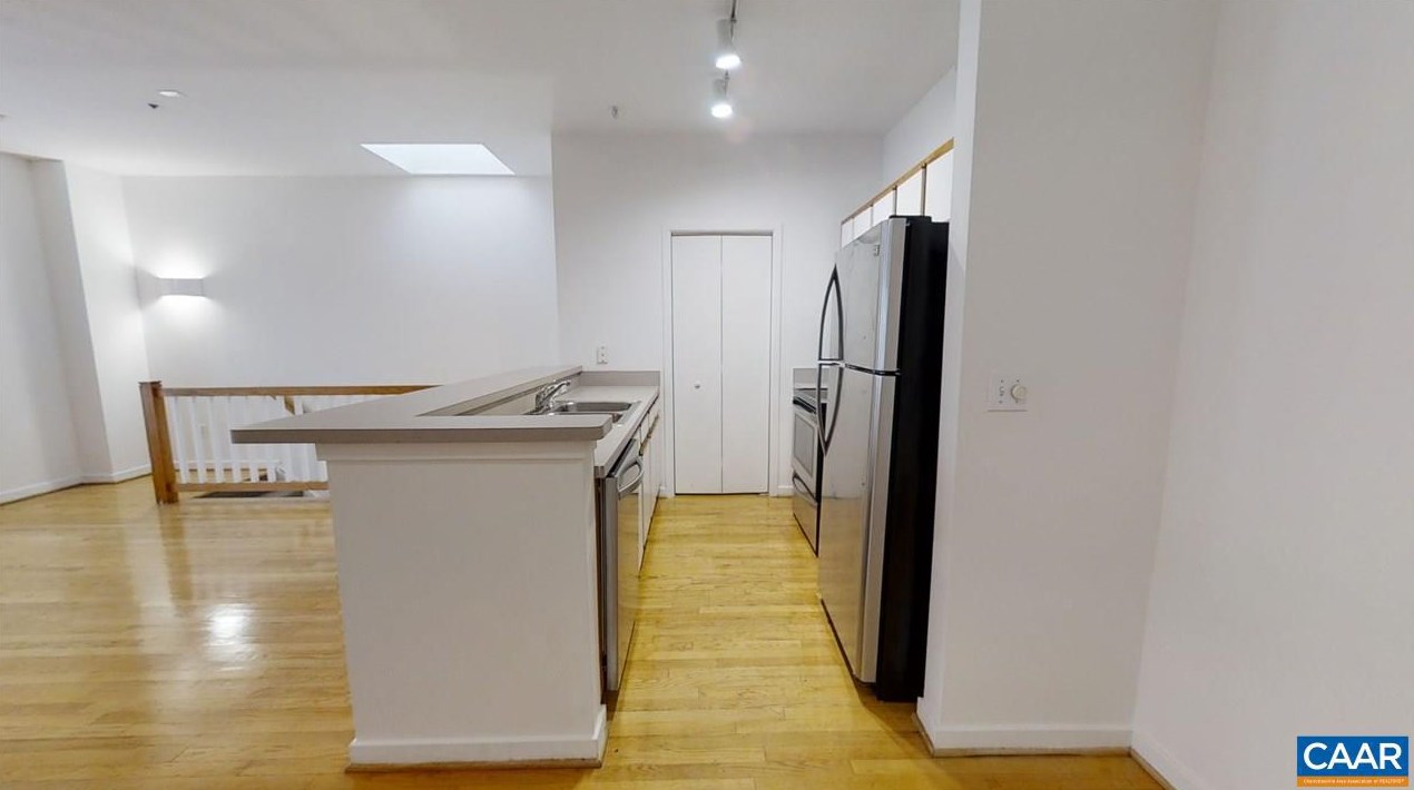 107 W Water St Apt 16, Charlottesville, VA 22902