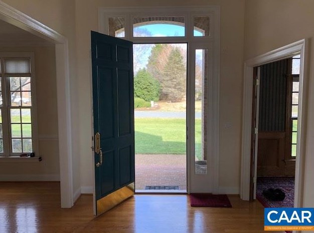 3293 Sandown Park Rd, Keswick VA 22947-2733 exterior