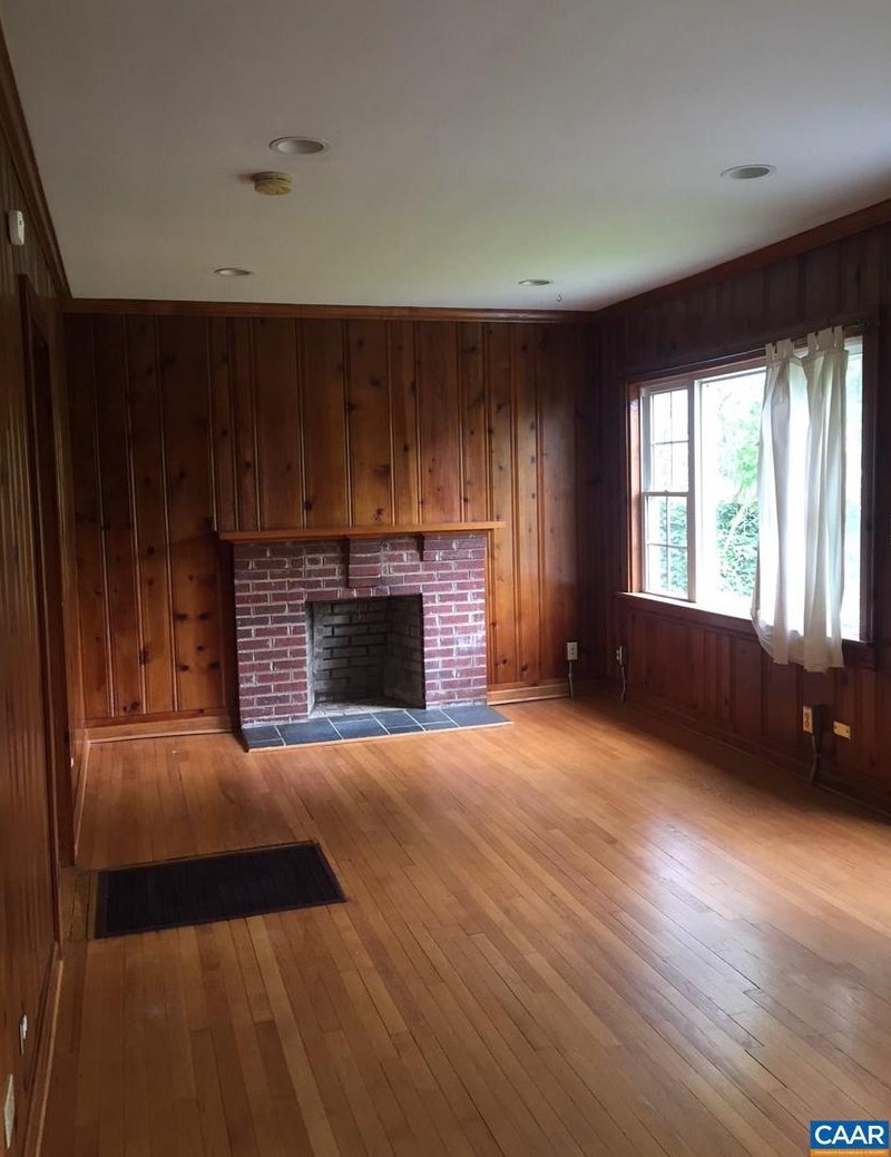 609 Winecellar Cir, Charlottesville, VA 22902