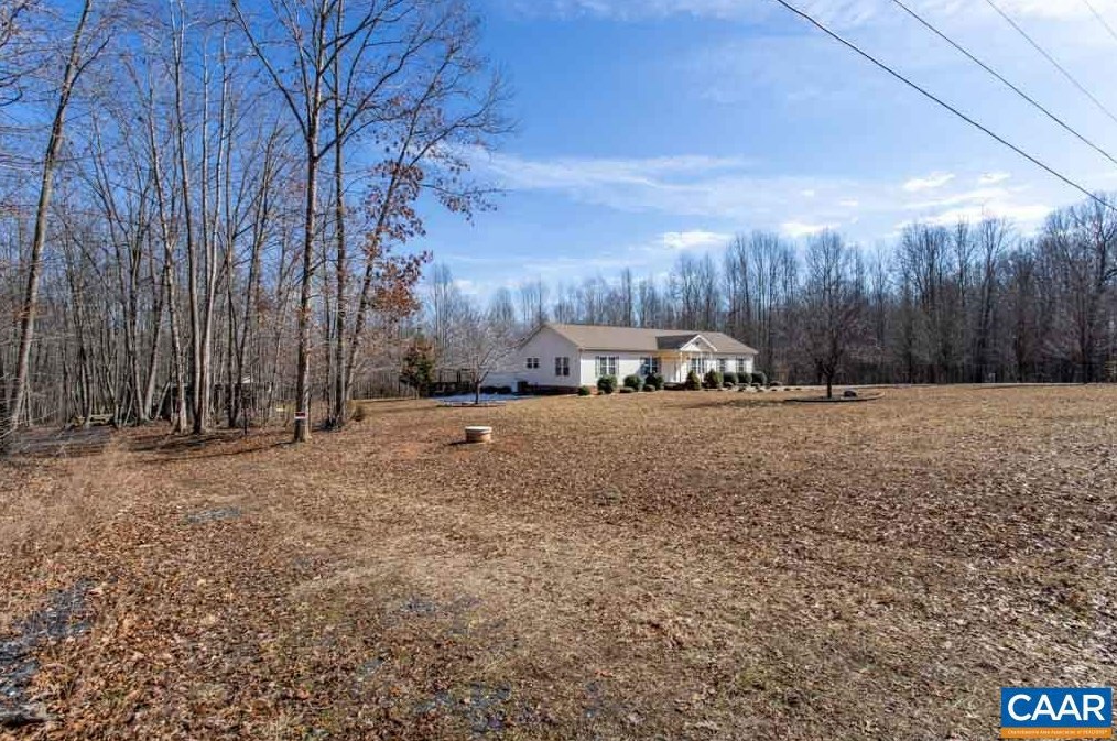 5095 Buffalo Rd, Dillwyn, VA 23936-2181