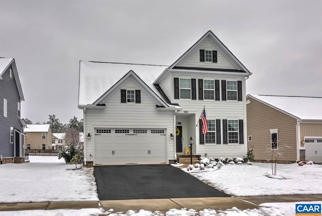 242 Appalachian Ln, Gordonsville, VA 22942-7021