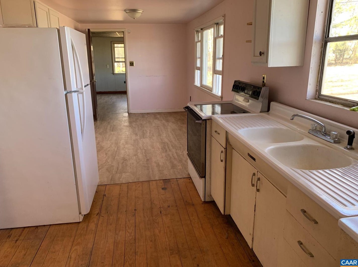 6753 Trents Mill Rd, Dillwyn, VA 23936-2781