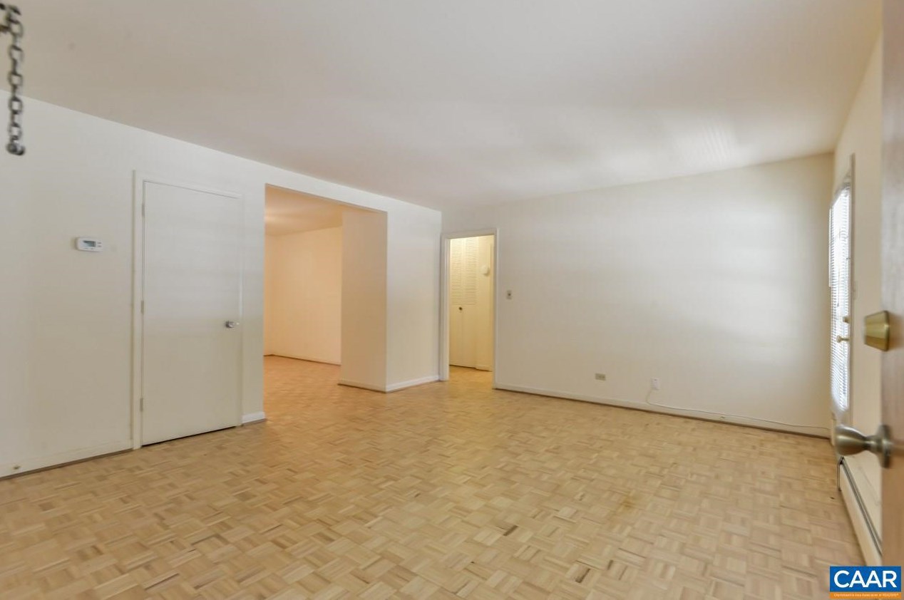 1223 Park St ##3, Charlottesville, VA 22901