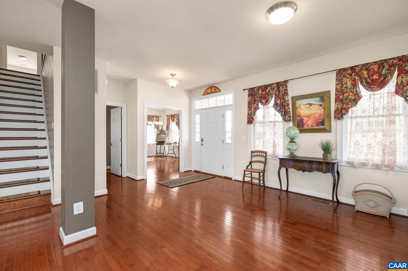 124 Longford Dr, Ruckersville, VA 22968-3696