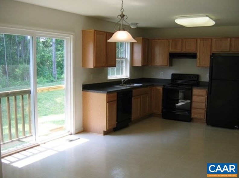 19540 Gates Dr, Gordonsville, VA 22942-7580