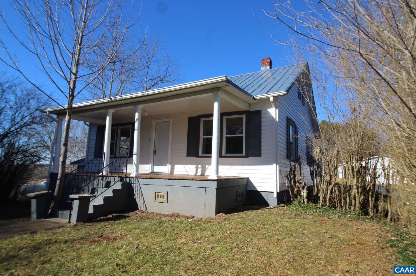 115 Charltons Ln, Dillwyn, VA 23936-3282
