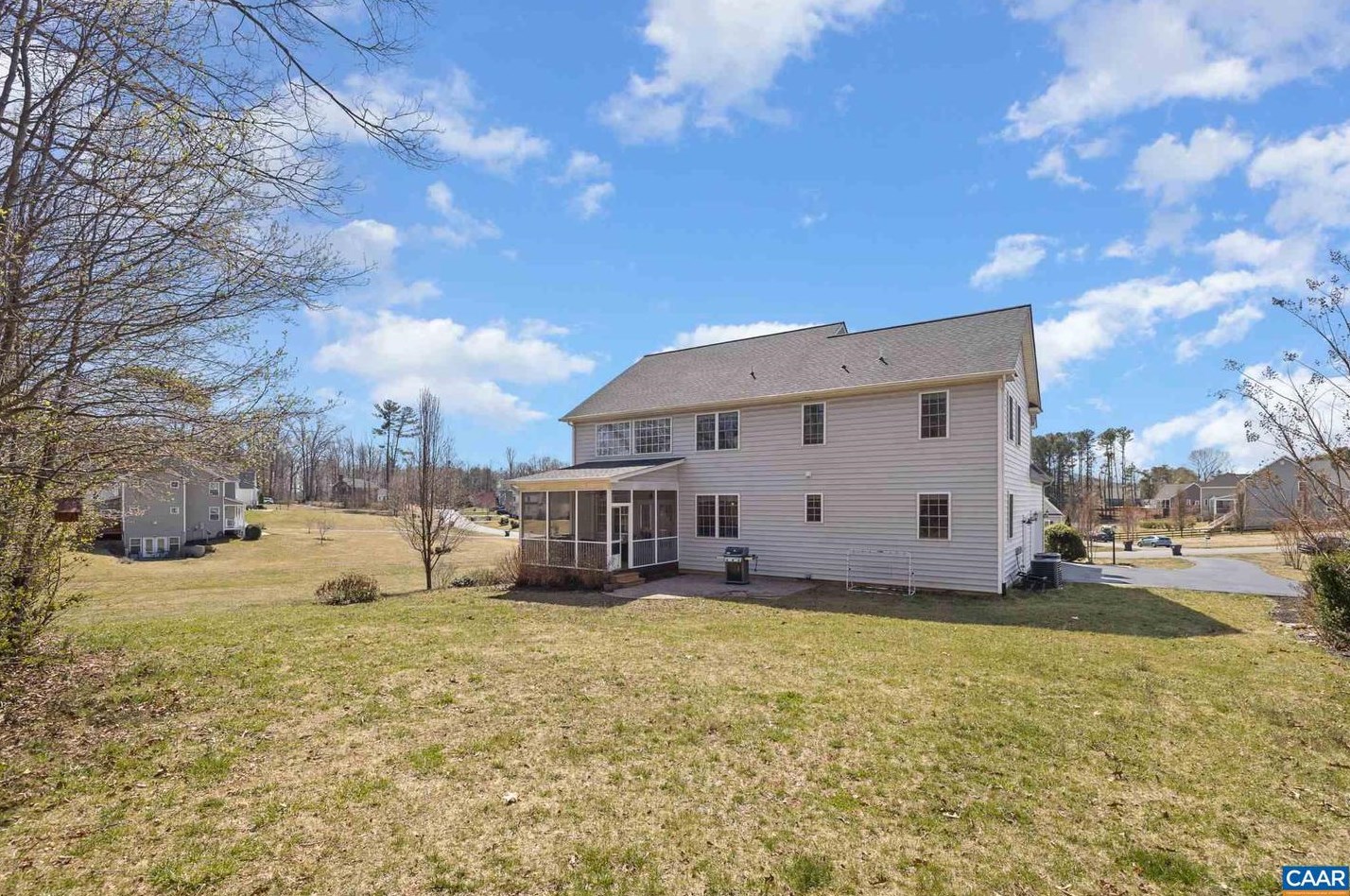 212 Wexford Ridge Rd, Ruckersville, VA 22968-3697