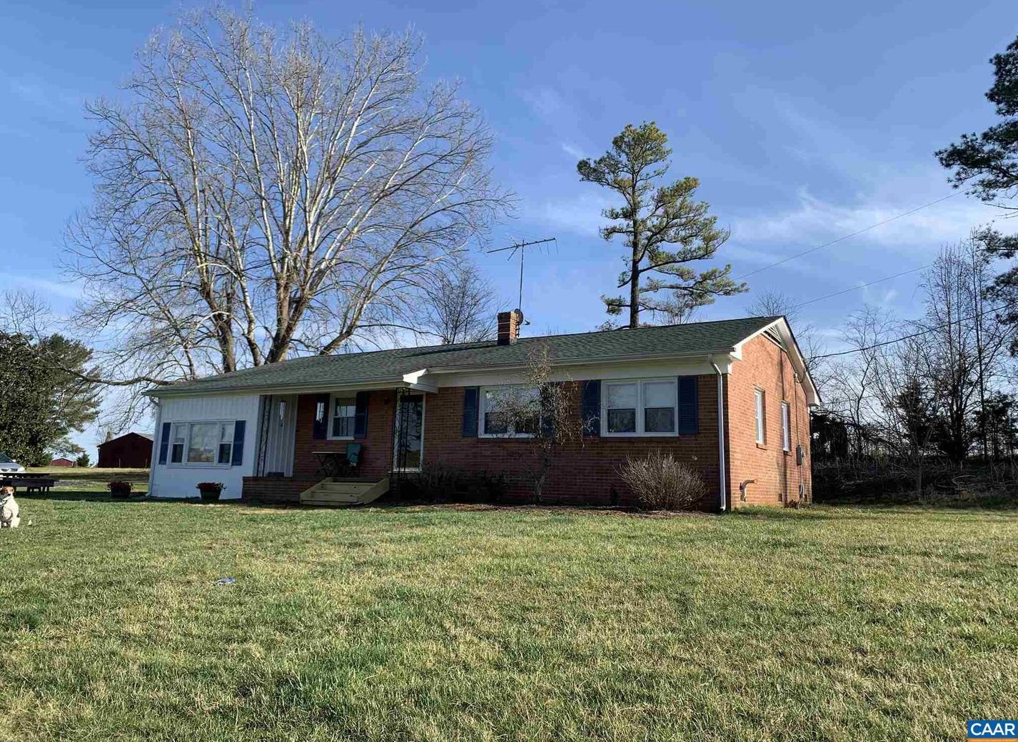 244 Cole Comfort Rd, Dillwyn, VA 23936-2209