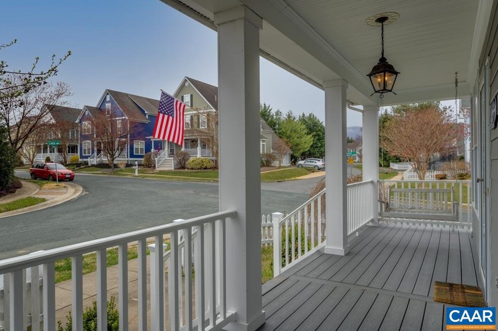 6102 Laura Ln, Crozet, VA 22932