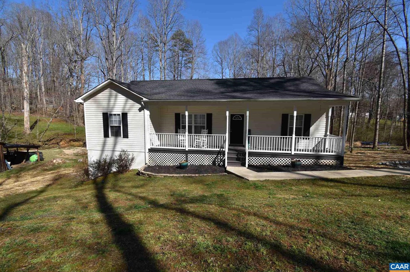 79 Larkspur Rd, Ruckersville, VA 22968-2524