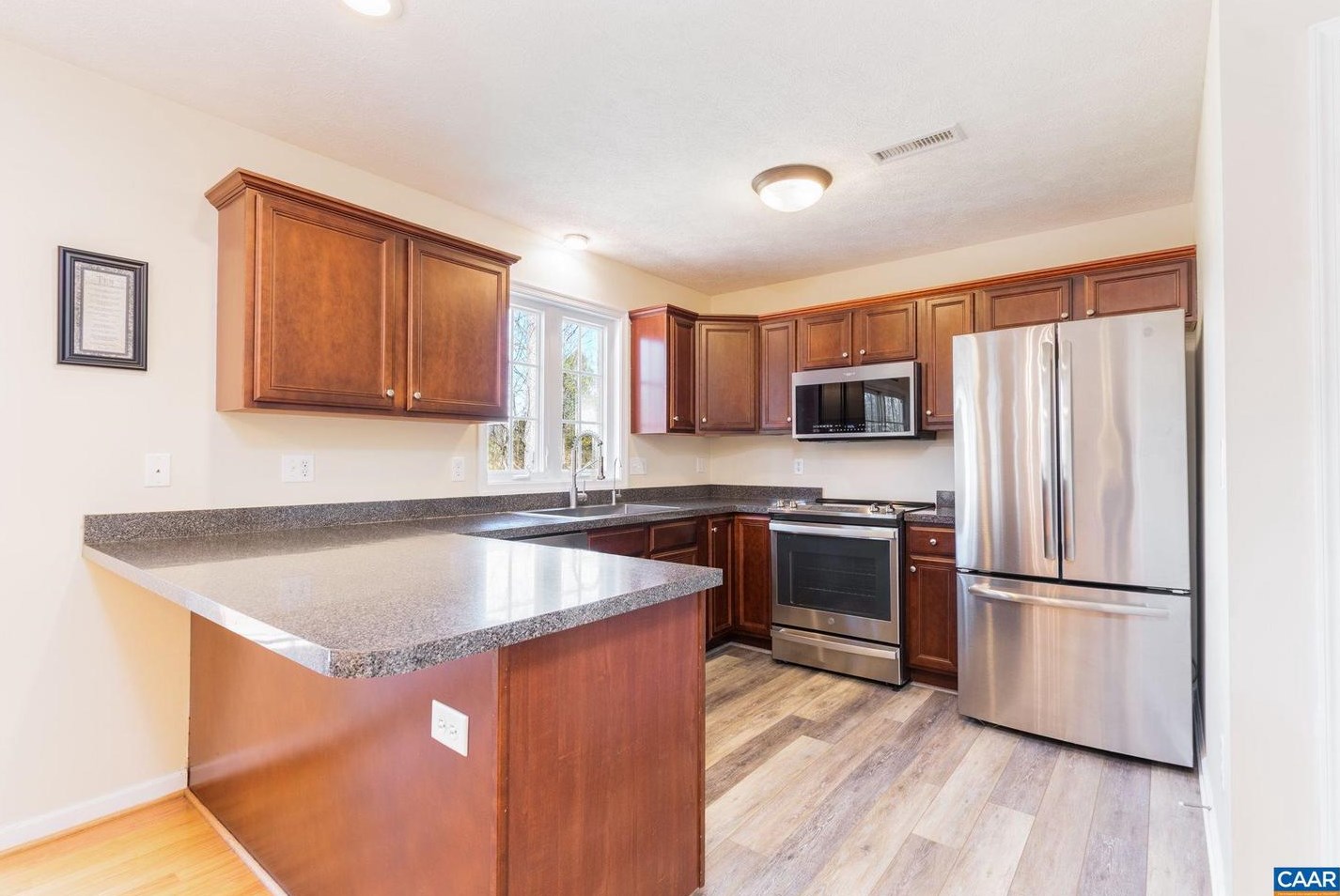 118 Westview Rd, Ruckersville, VA 22968-2300