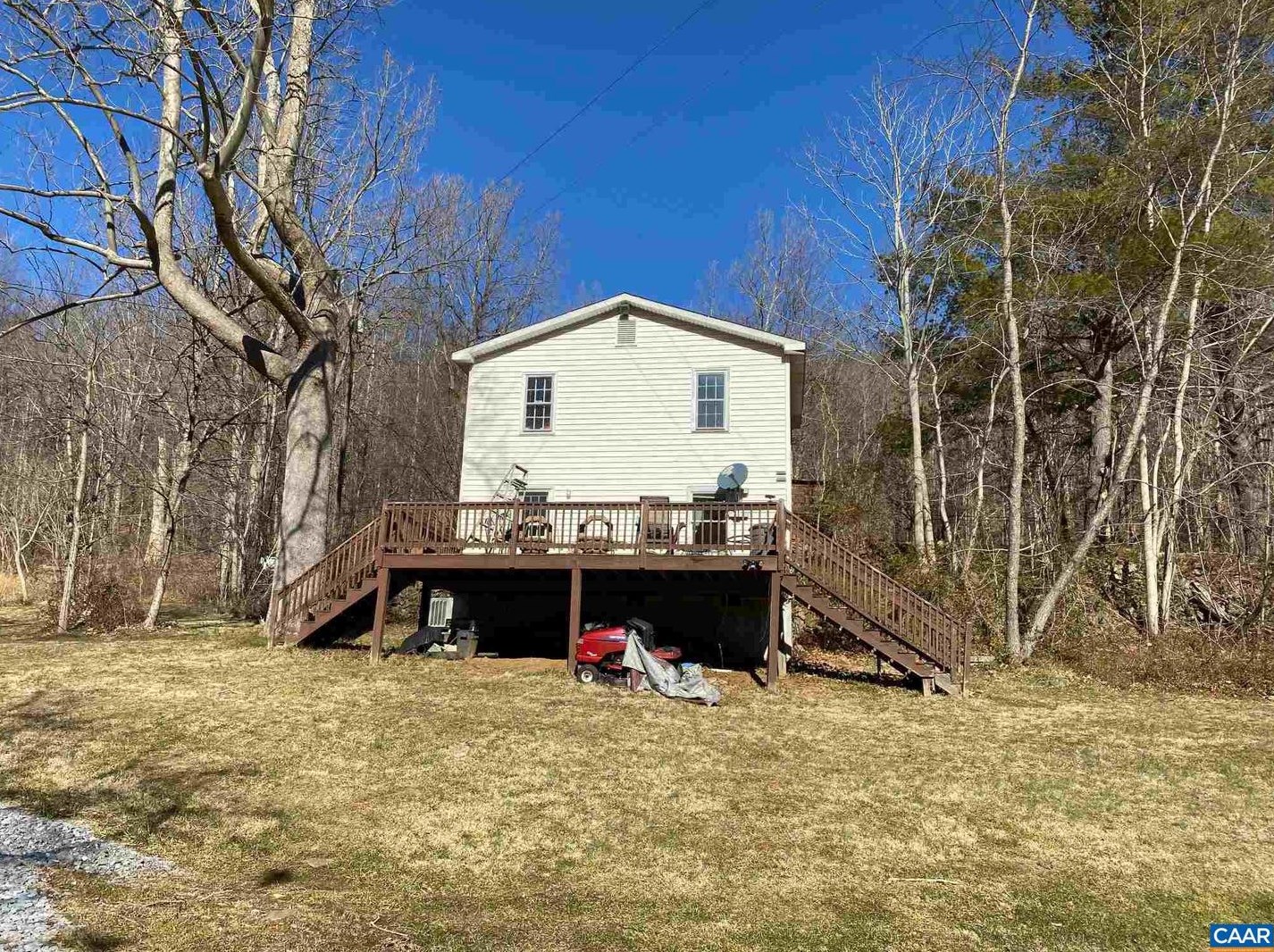 3820 Spotswood Trl, Stanardsville VA  22973-2639 exterior