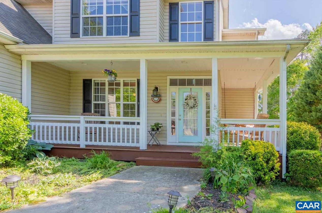 459 Jefferson Dr, Bybee, VA 22963