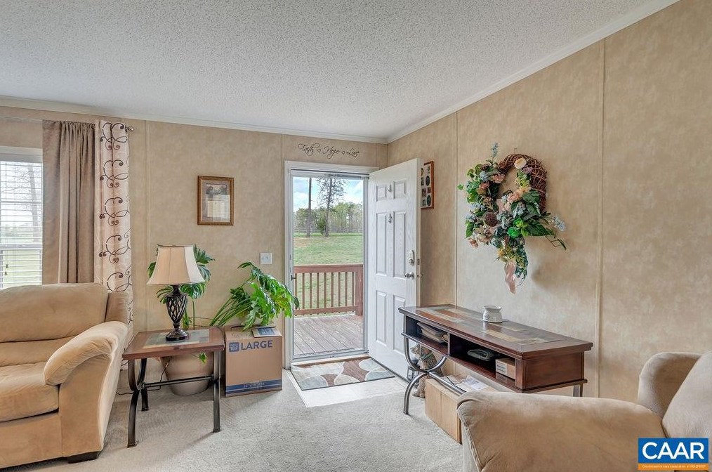 3922 Kidds Dairy Rd, Scottsville, VA 24590