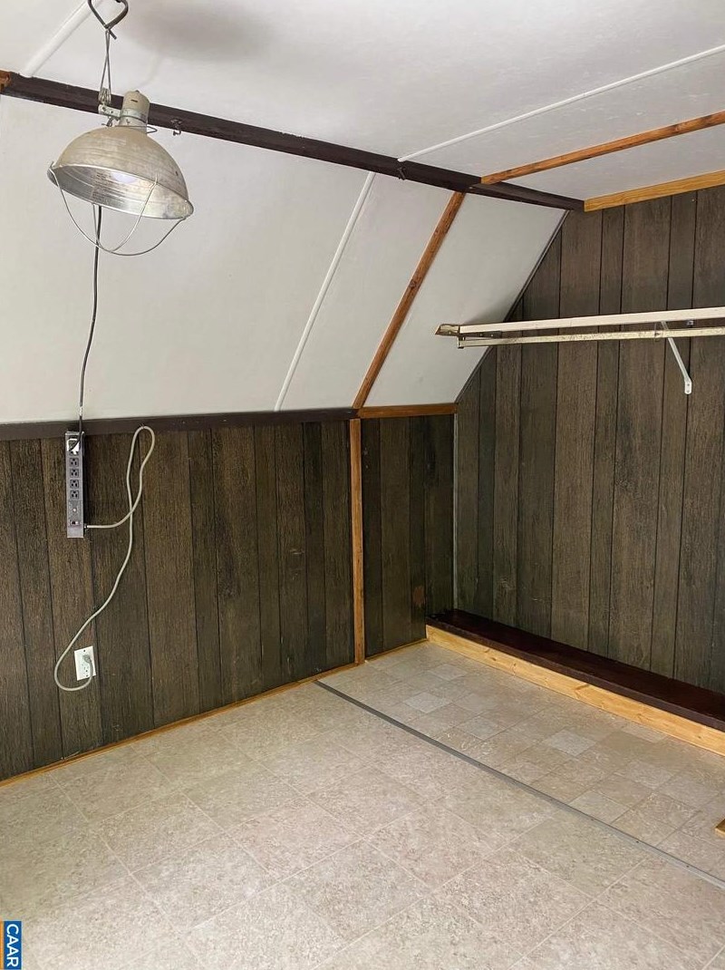 343 Goldenrod Rd, Ruckersville VA  22968-2051 exterior