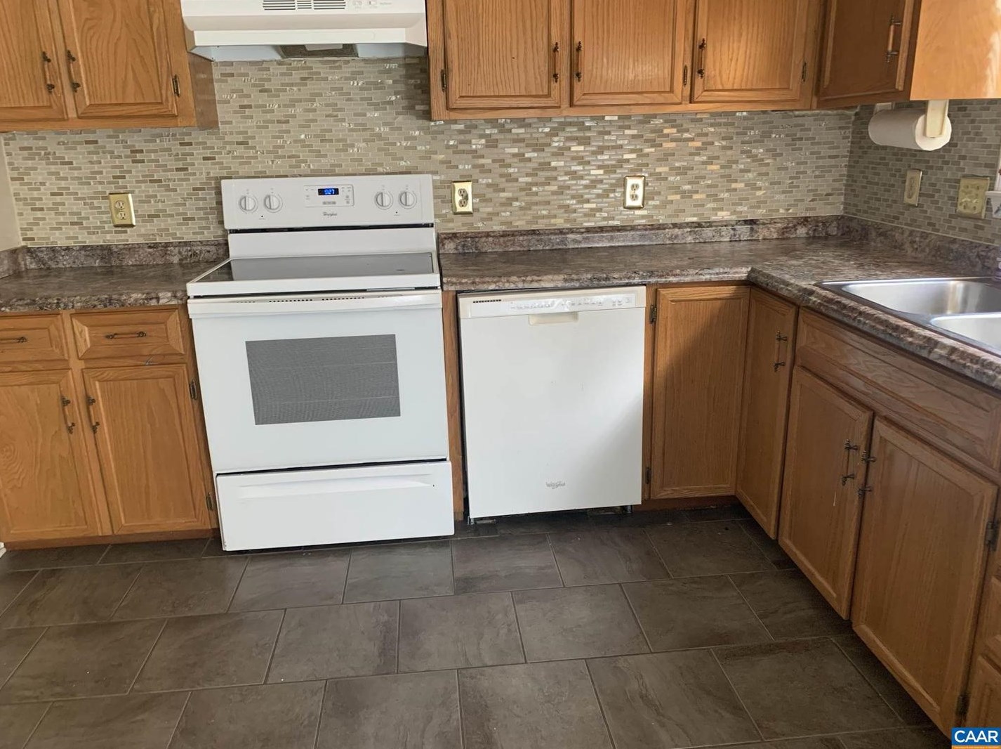 1384 5th St Apt C, Waynesboro, VA