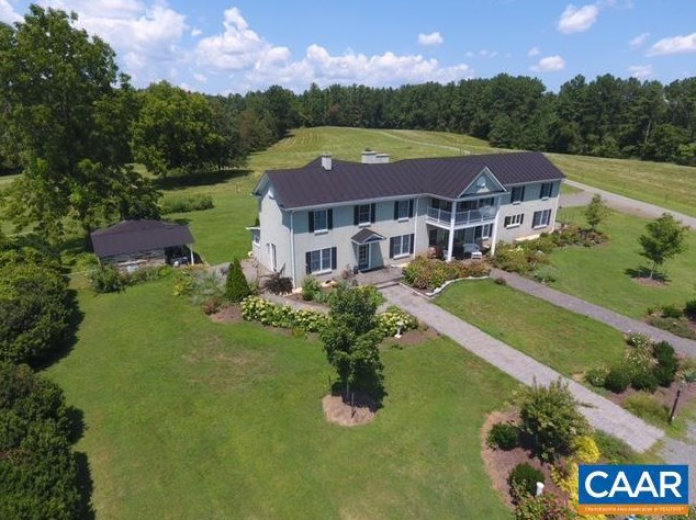 6046 S River Rd, Stanardsville, VA 22973