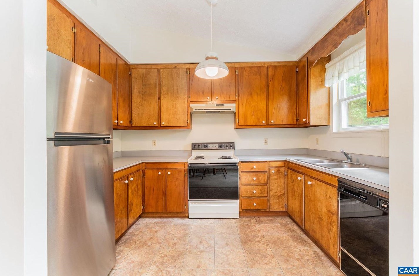 729 Carnation Rd, Ruckersville, VA 22968