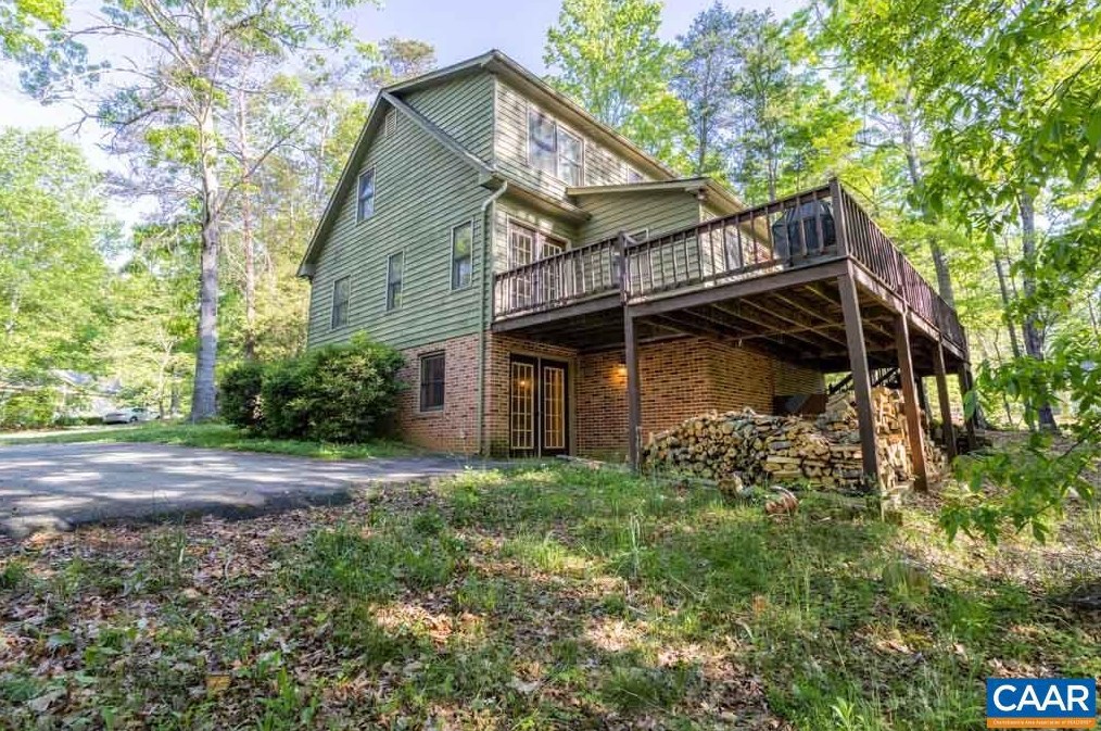 8 Shiloh Ct, Bybee, VA 22963