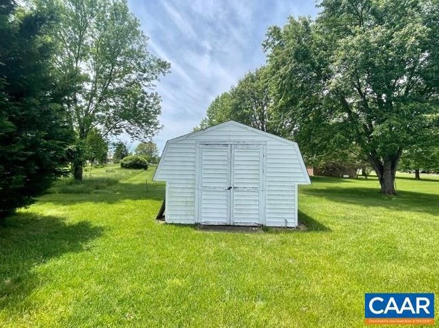 9960 Dyke Rd, Stanardsville VA  22973-3413 exterior