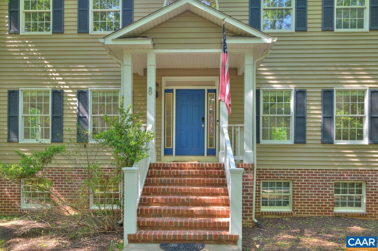 8 Wildwood Dr, Bybee, VA 22963