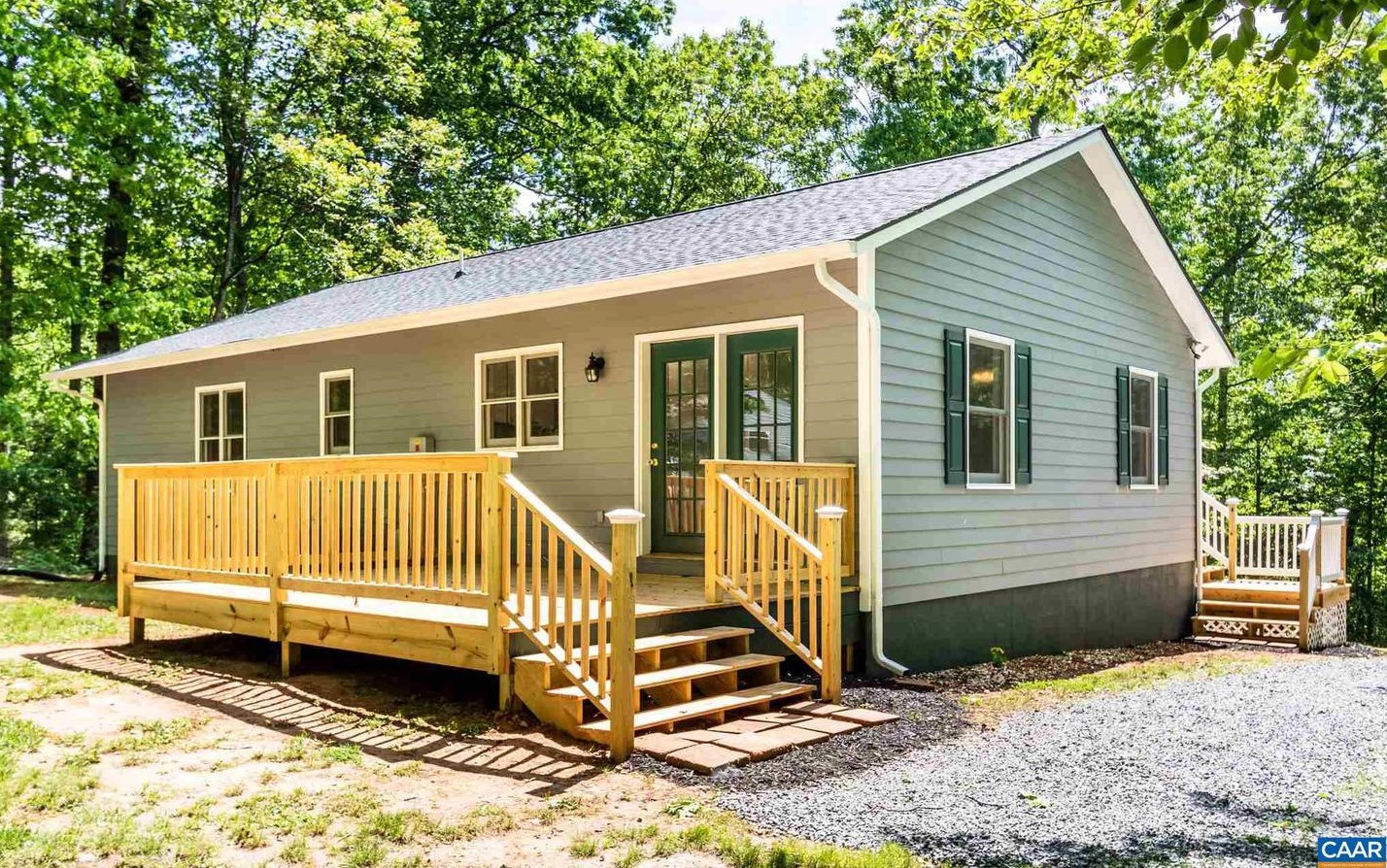 820 Geranium Rd, Ruckersville, VA 22968-2417