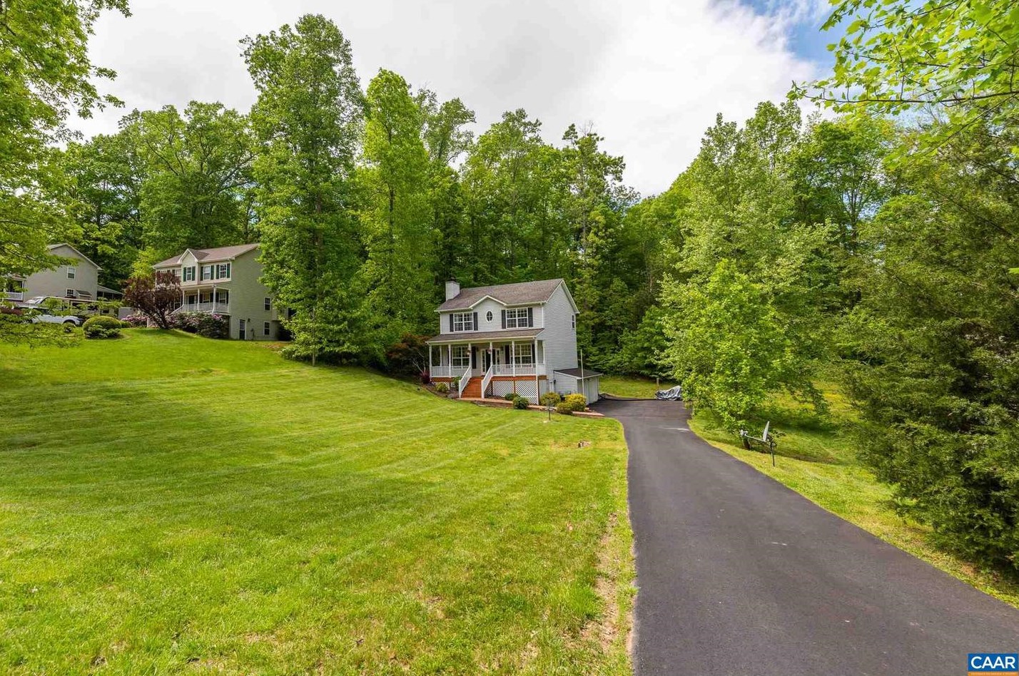 59 Oak Terrace Dr, Ruckersville VA  22968-3439 exterior