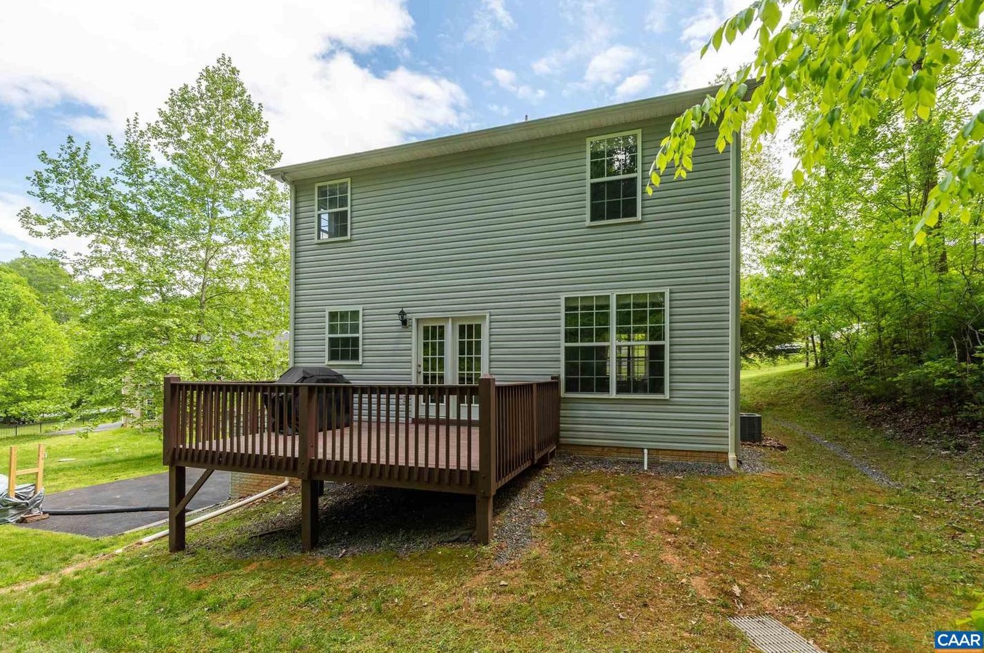 59 Oak Terrace Dr, Ruckersville VA  22968-3439 exterior