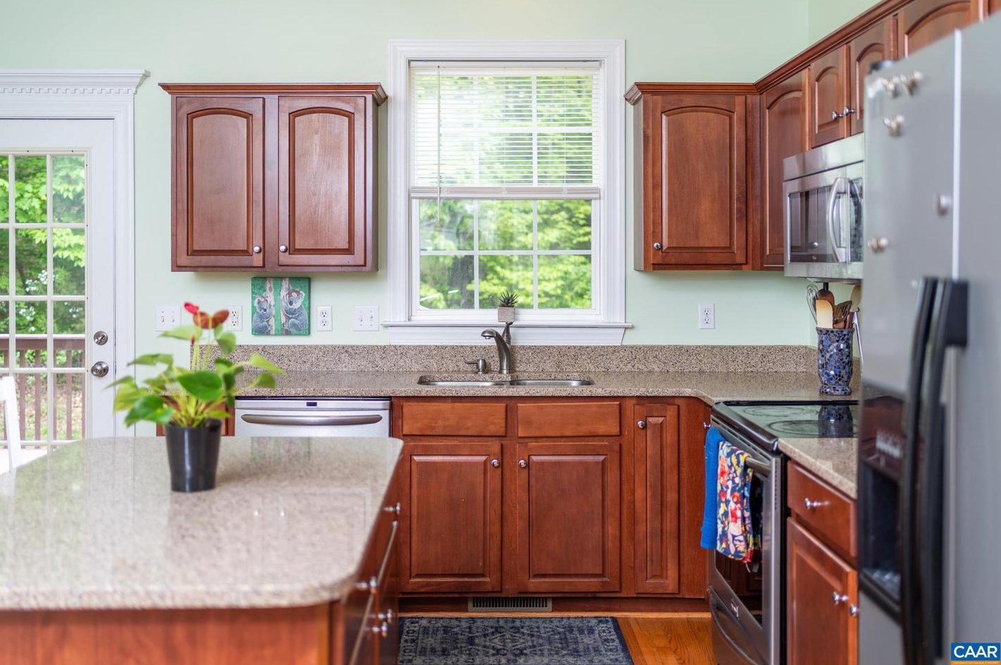 59 Oak Terrace Dr, Ruckersville VA  22968-3439 exterior