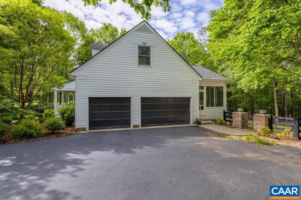 2075 Piper Way, Keswick, VA 22947