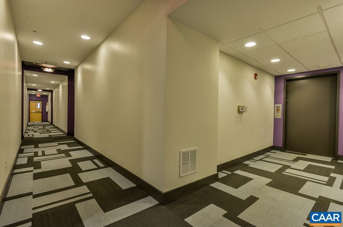 200 Douglas Ave #3f, Charlottesville, VA