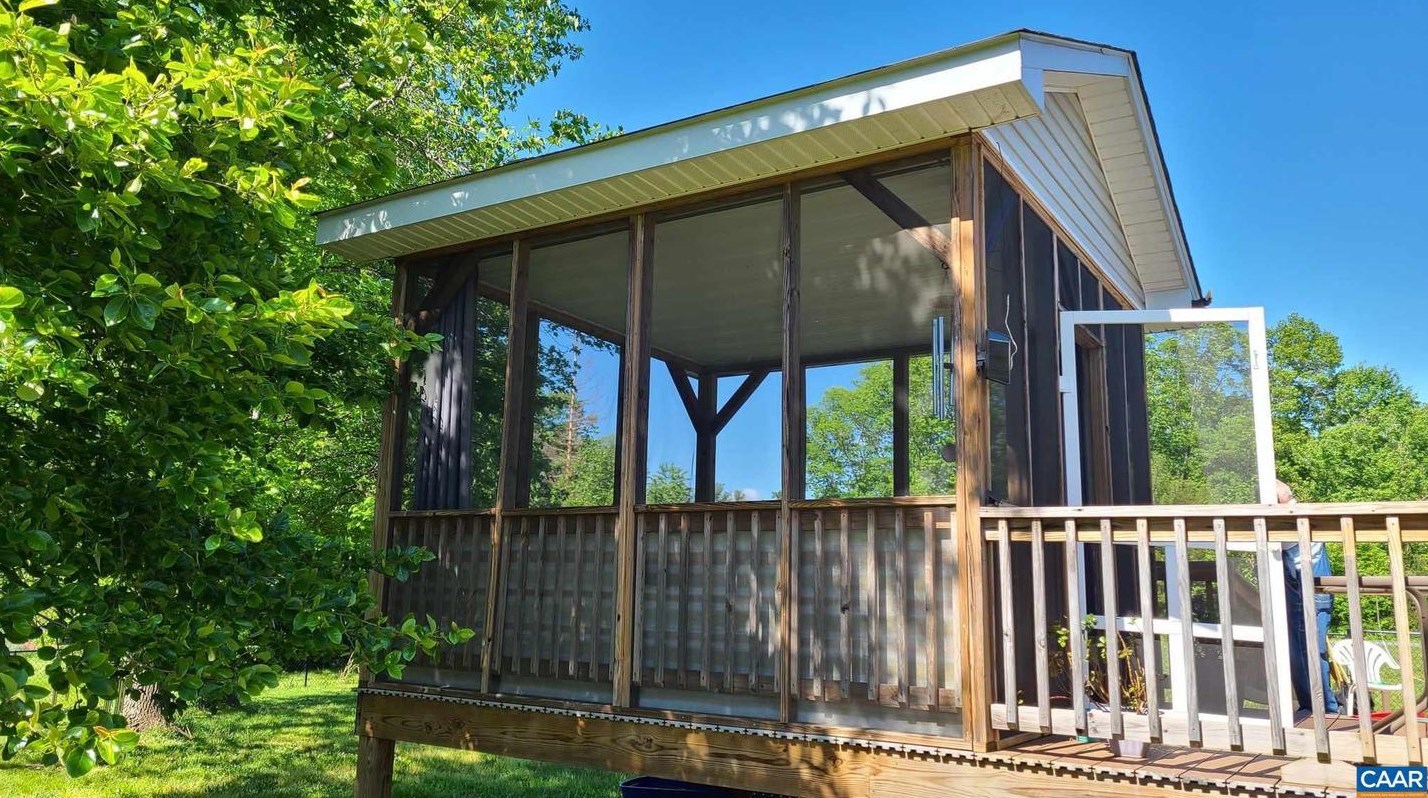 271 Fredericksburg Rd, Ruckersville, VA 22968-2101