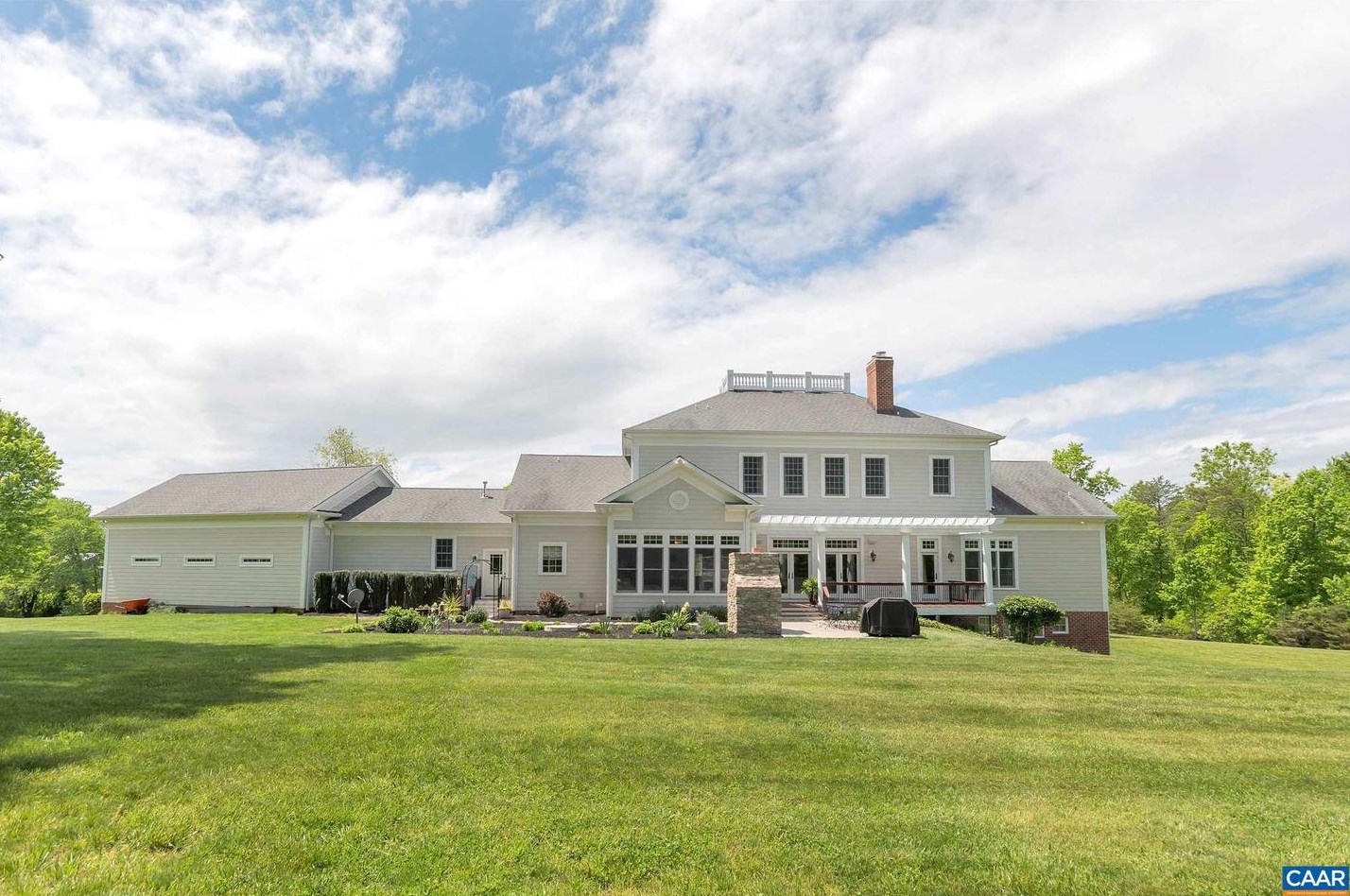 4650 Longhorn Dr, Keswick, VA 22947