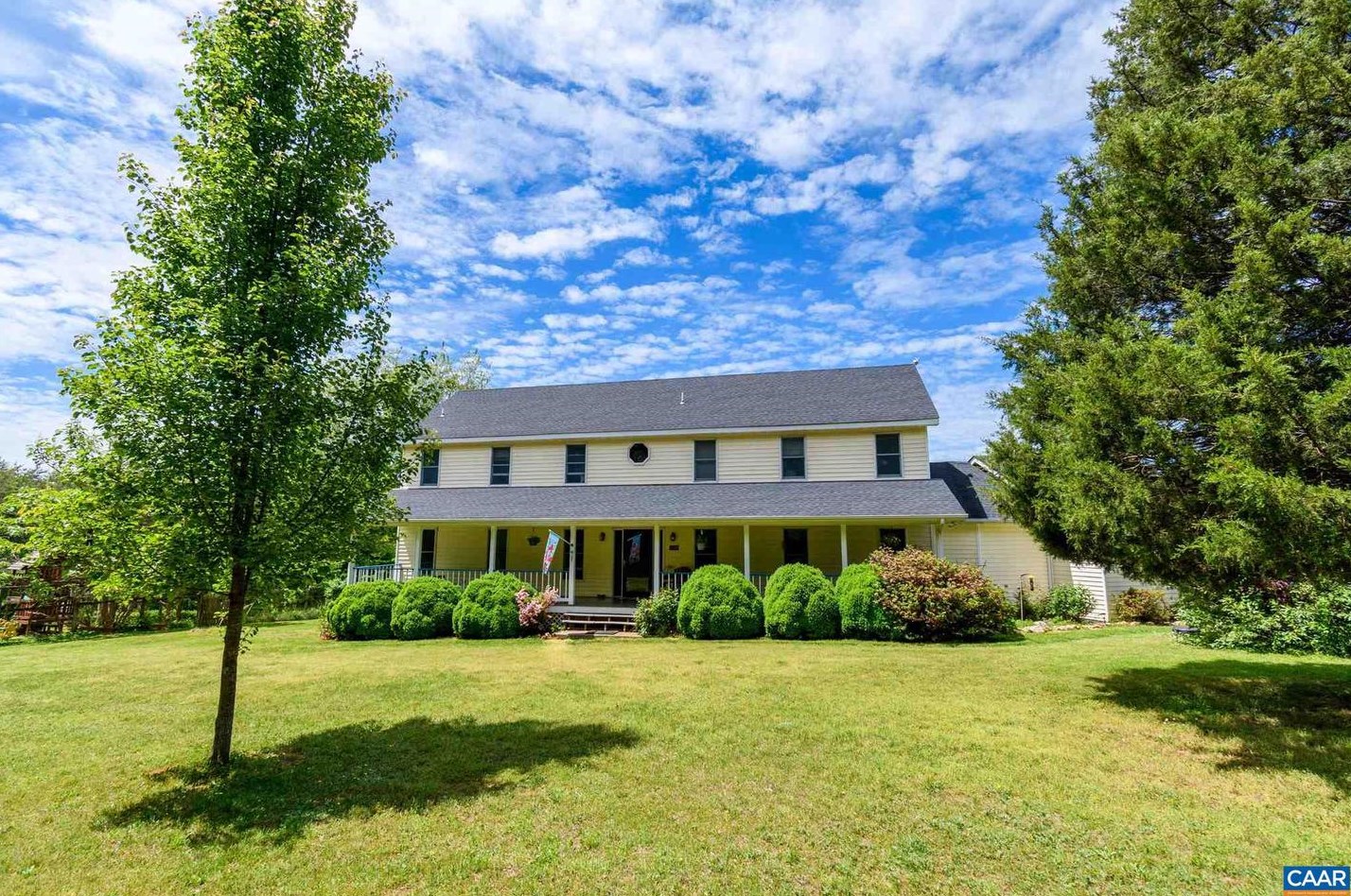 526 Box Holly Ln, Charlottesville, VA 22903