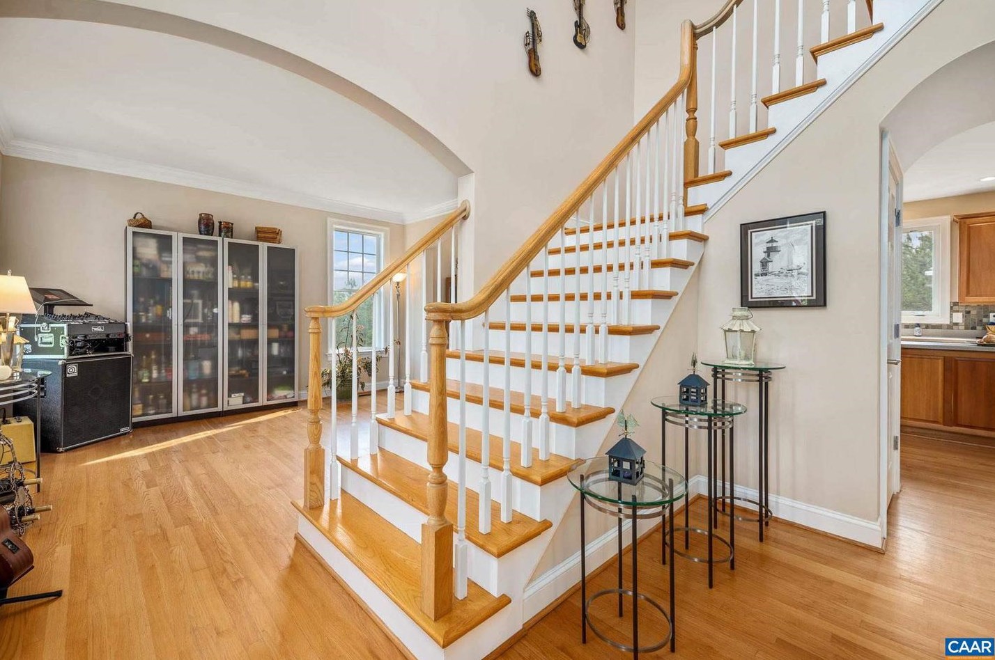 4271 Stony Point Rd, Keswick, VA 22947