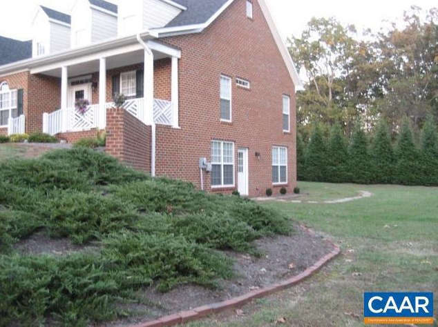 1193 Woodlands Rd #b, Charlottesville, VA 22901