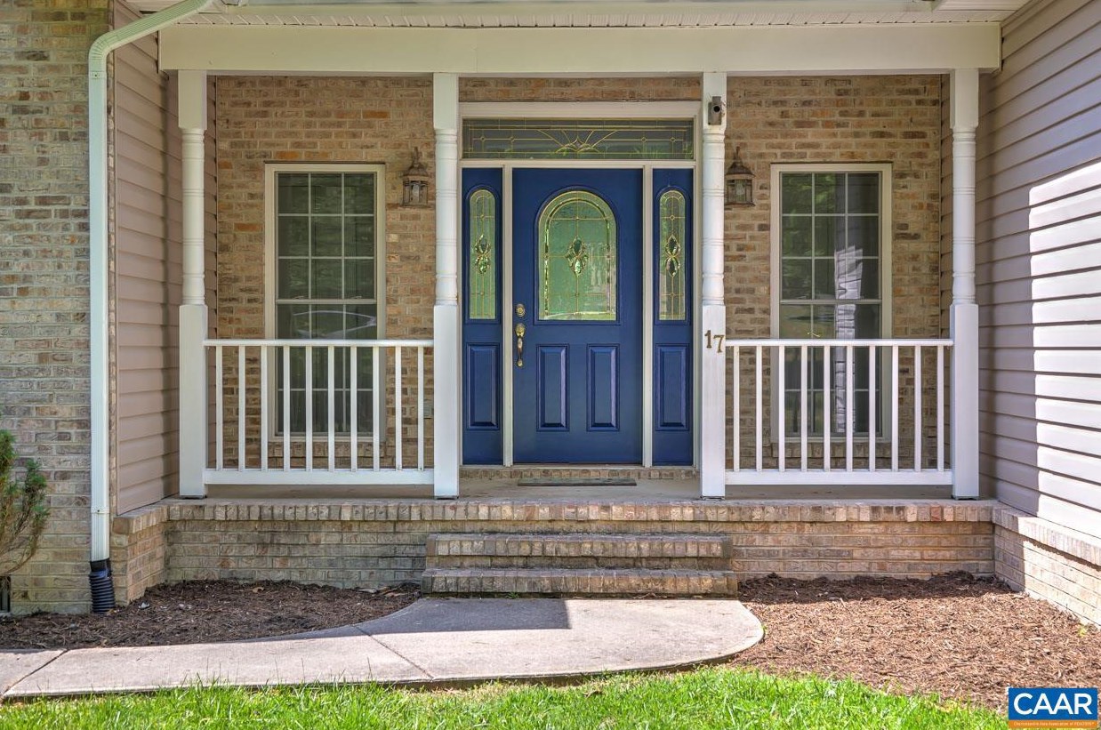 17 Shortwood Cir, Bybee, VA 22963
