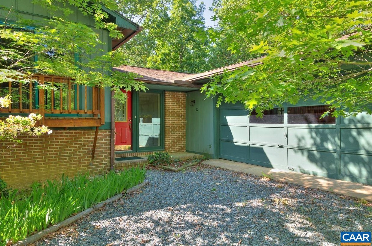12 Highland Rd, Bybee, VA 22963