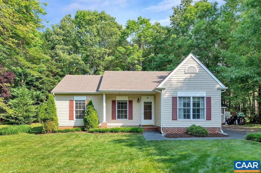 28 Haversack Rd, Bybee, VA 22963