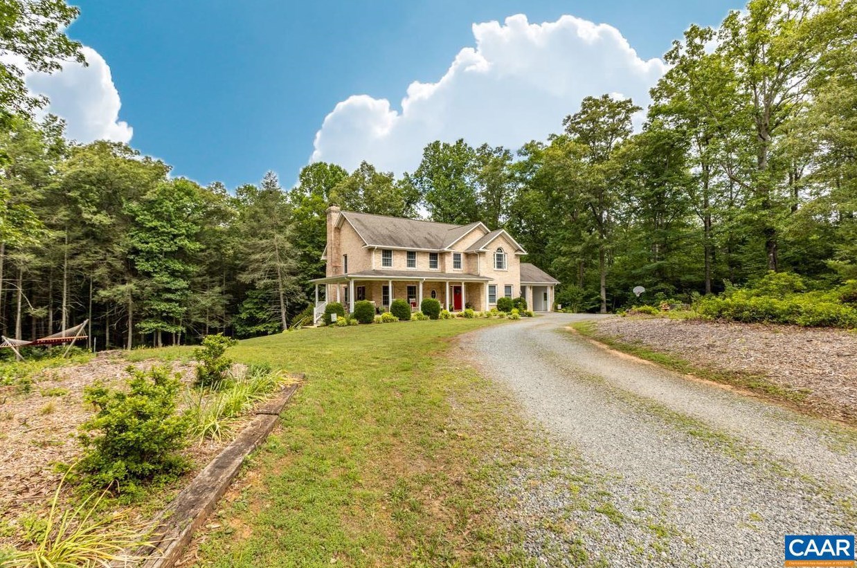 231 Carriage Ln, Madison, VA 22727