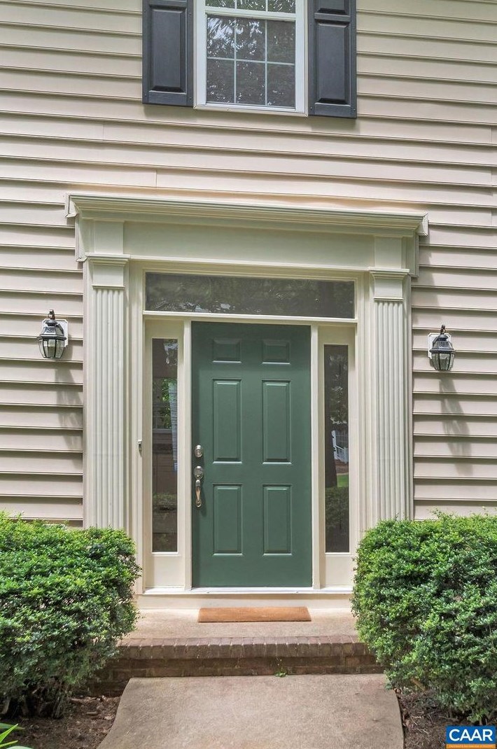 1174 River Oaks Ln, Charlottesville, VA 22901