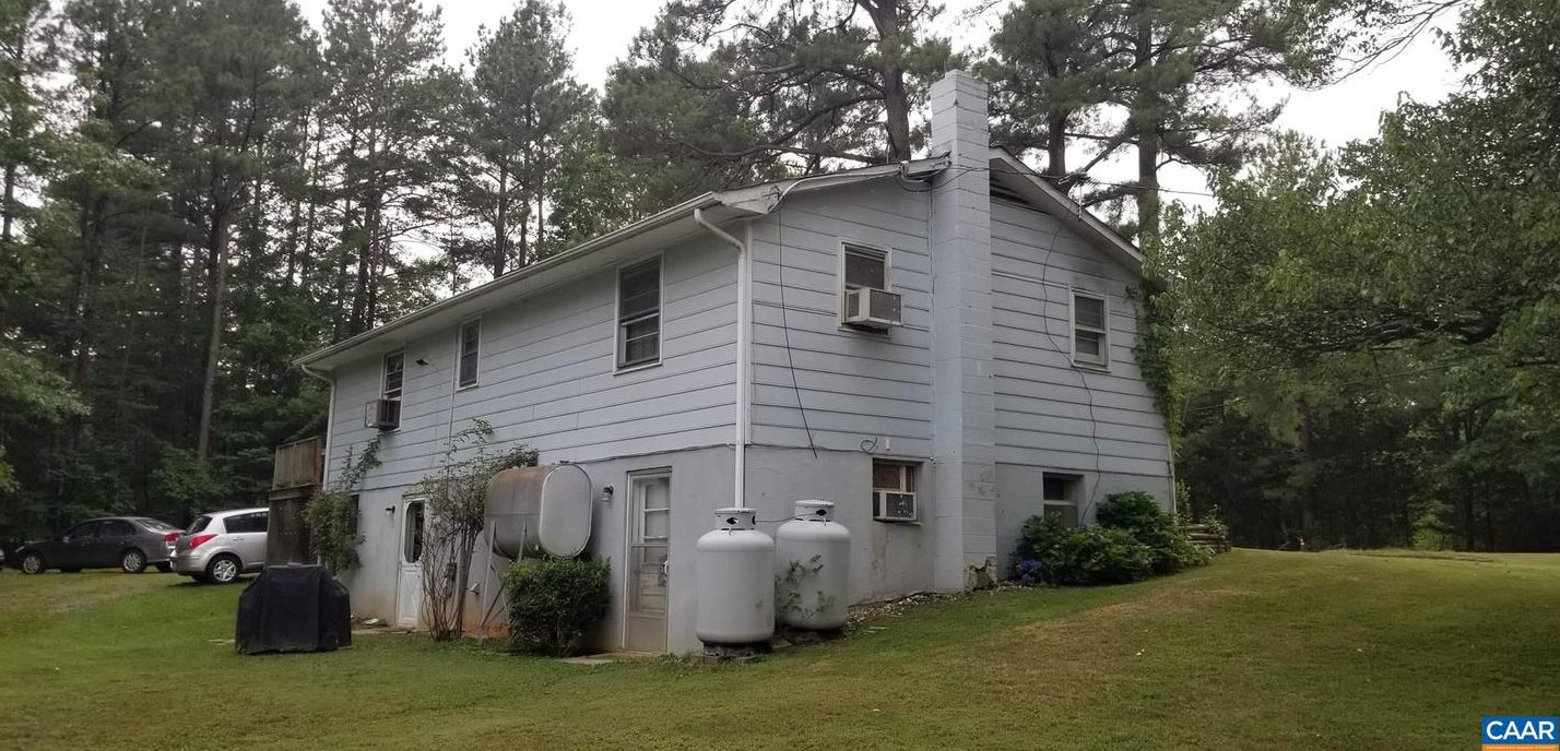 1632 Oliver Creek Rd, Troy, VA 22974-4036