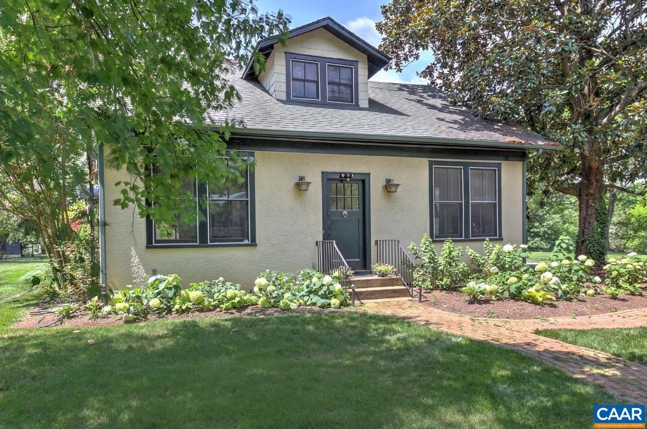 5401 Cismont Ln, Keswick, VA 22947-1967