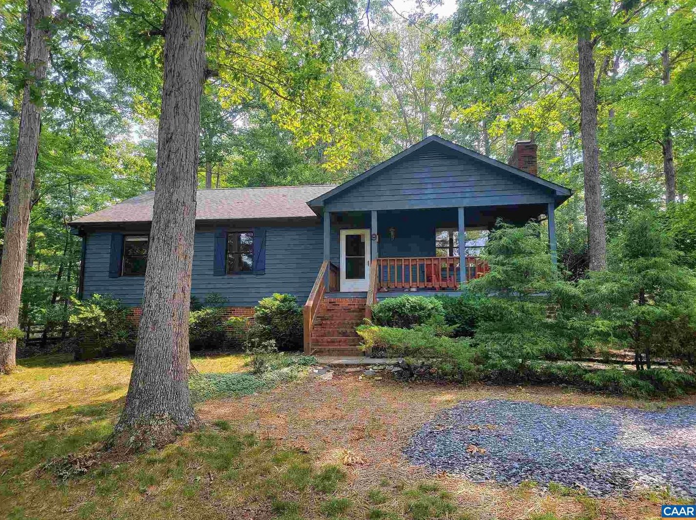 9 Chippewa Ln, Bybee, VA 22963
