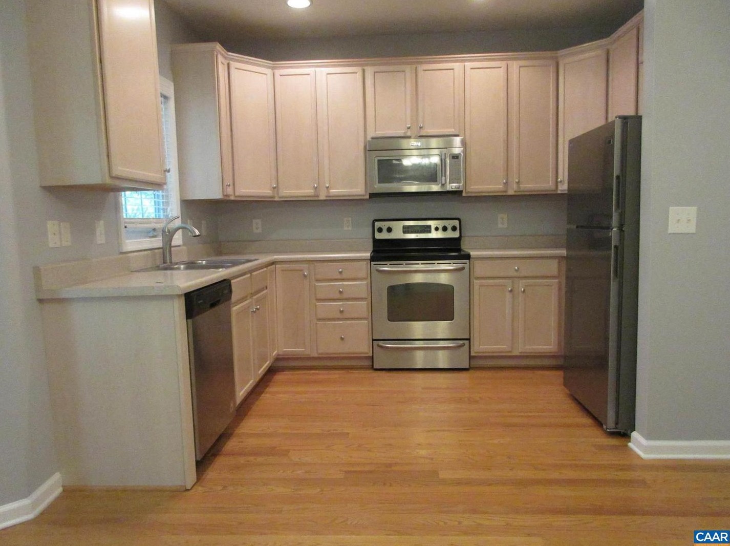 164 Old Fifth Cir, Charlottesville, VA 22903