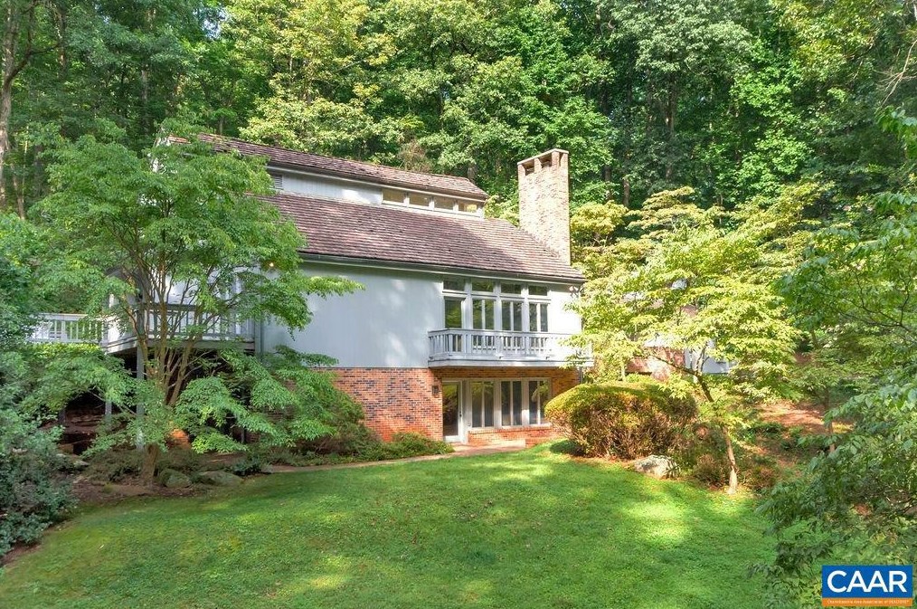 105 Rowledge Pl, Charlottesville, VA 22903