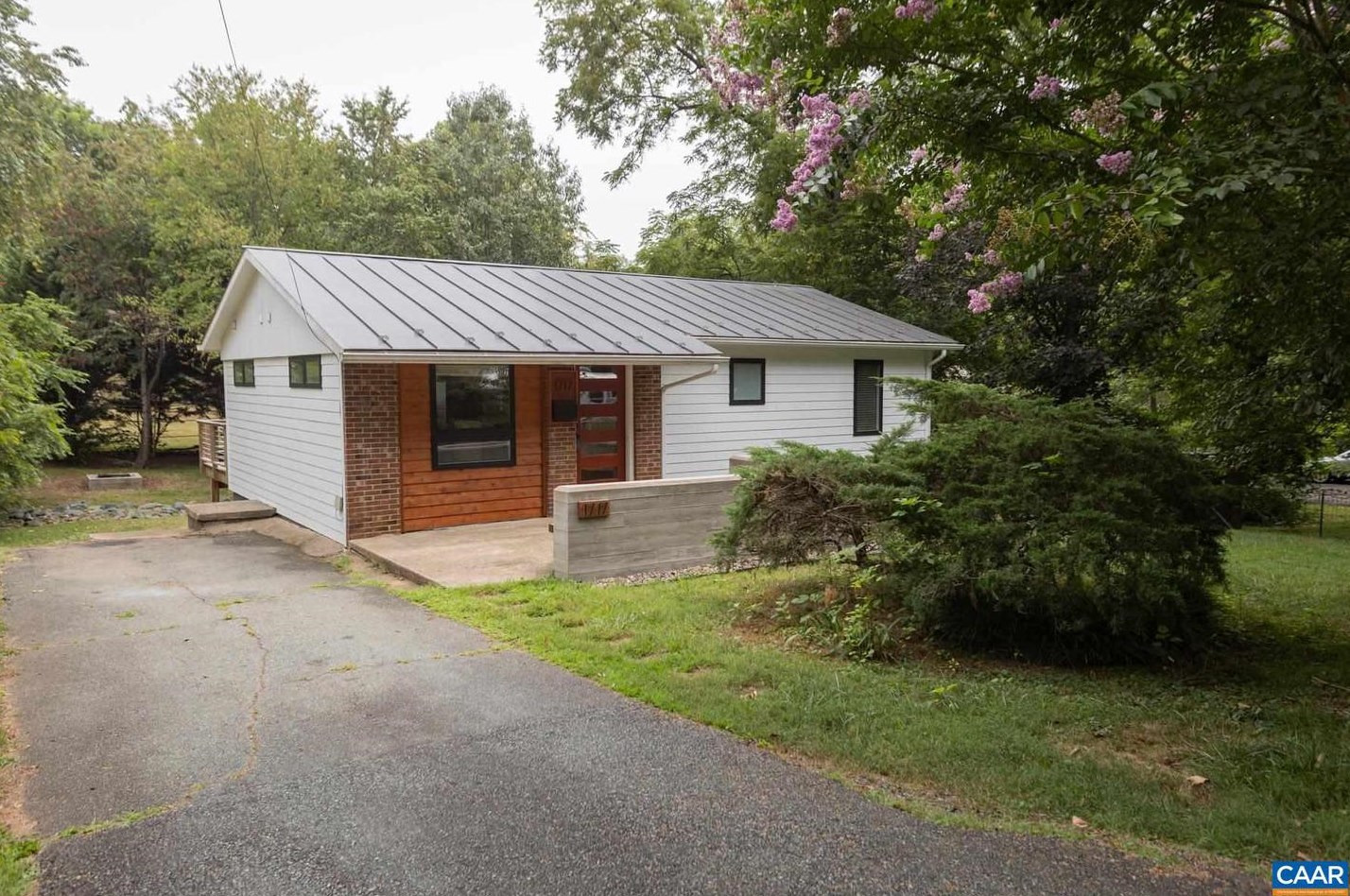 1717 E Market St, Charlottesville, VA 22902